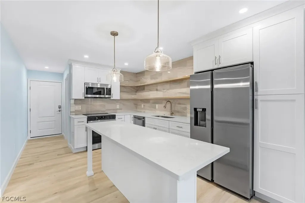 760 Sextant Drive Sanibel FL 33957