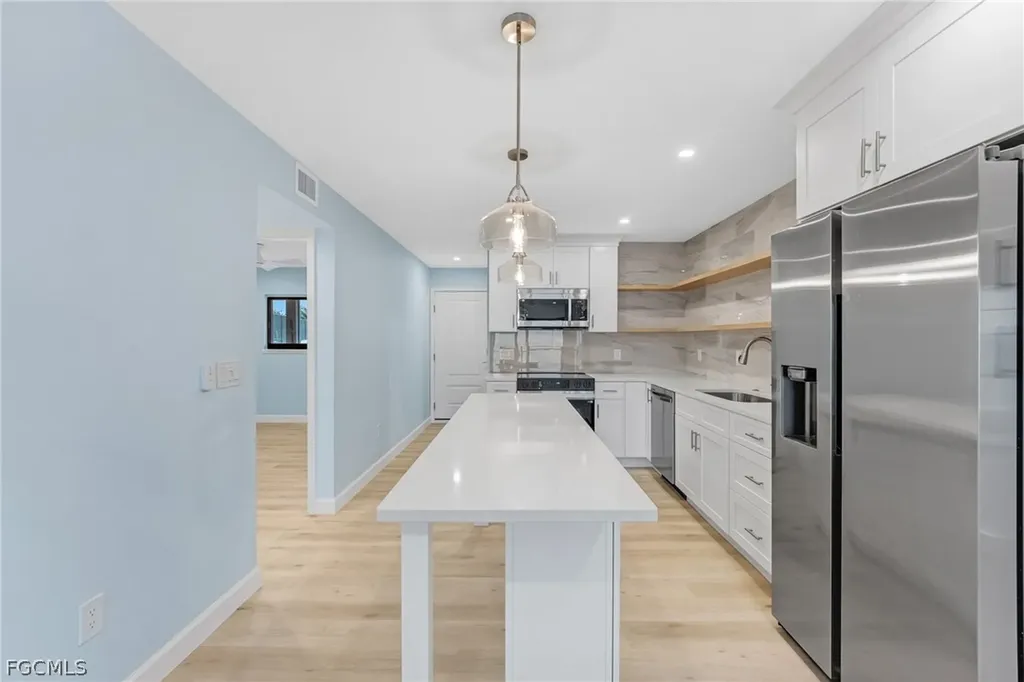 760 Sextant Drive Sanibel FL 33957