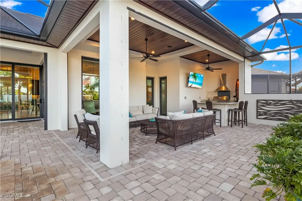 2401 SW 52nd Street Cape Coral FL 33914