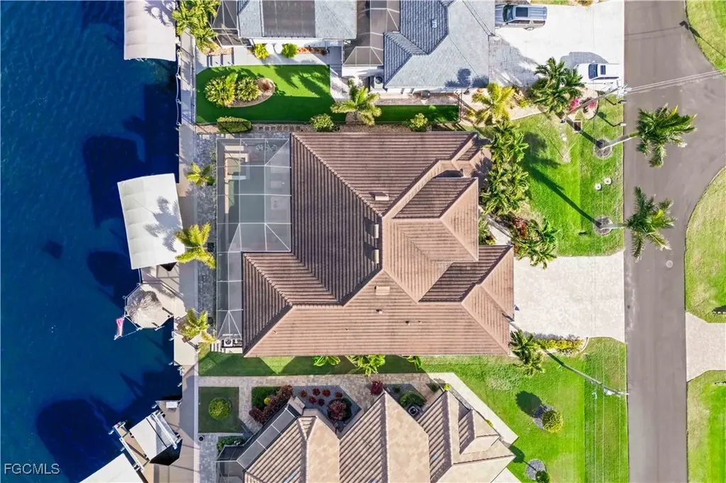 2401 SW 52nd Street Cape Coral FL 33914