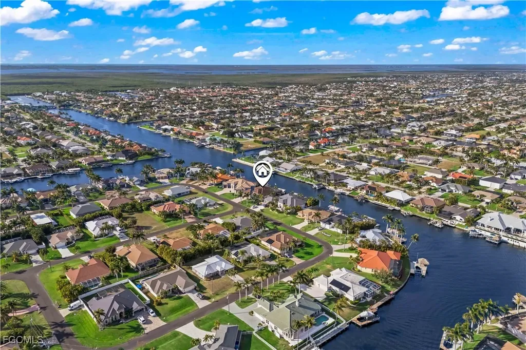2401 SW 52nd Street Cape Coral FL 33914