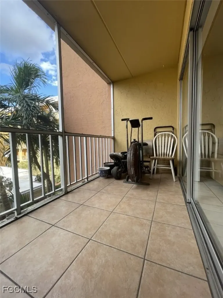2366 E Mall Drive Fort Myers FL 33901