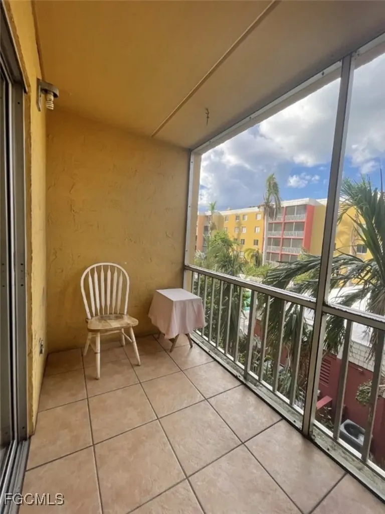 2366 E Mall Drive Fort Myers FL 33901