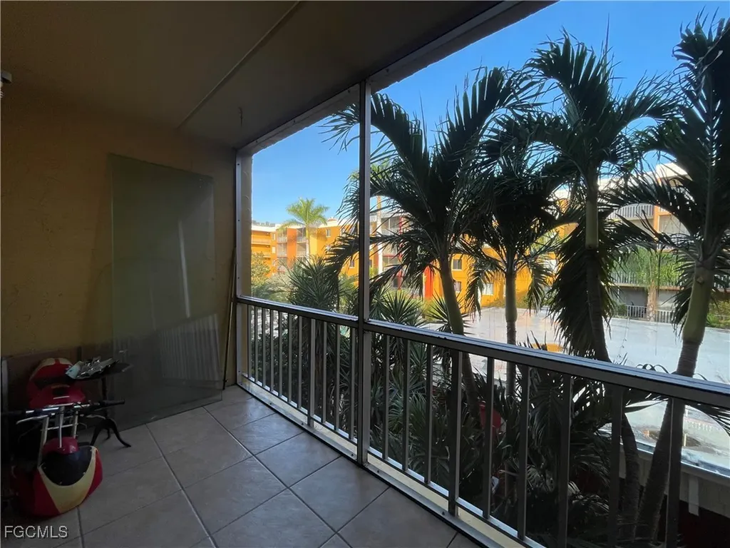 2366 E Mall Drive Fort Myers FL 33901