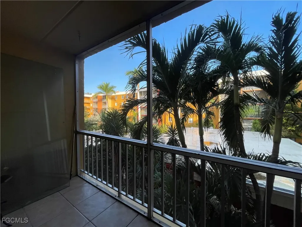 2366 E Mall Drive Fort Myers FL 33901