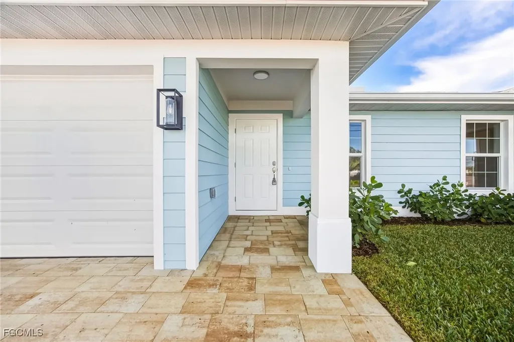 812-814 Mohawk Parkway Cape Coral FL 33914