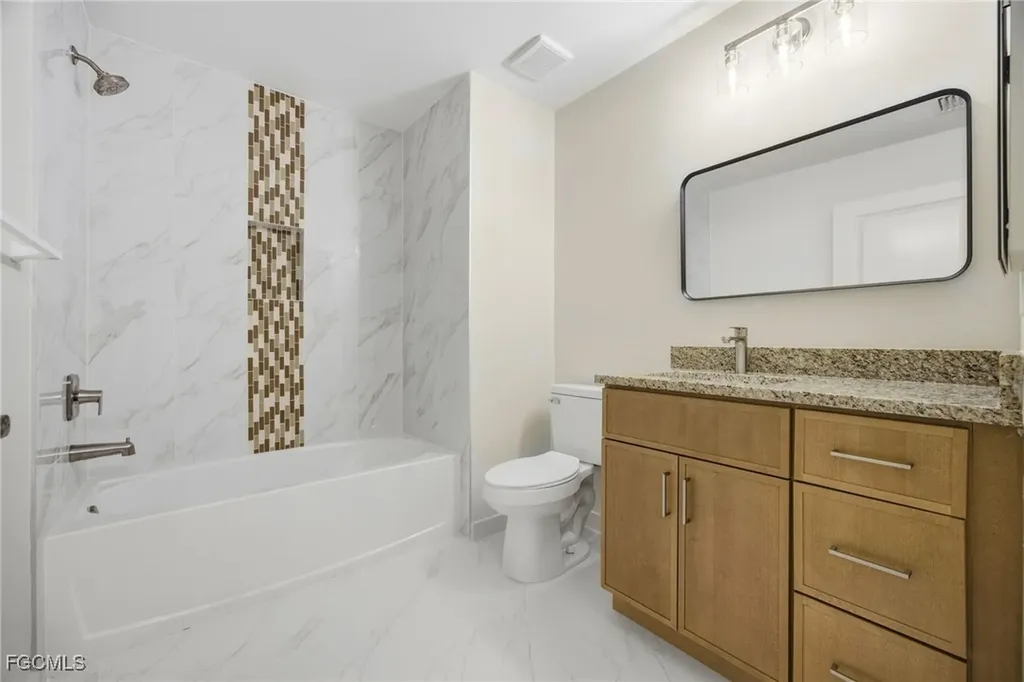 812-814 Mohawk Parkway Cape Coral FL 33914