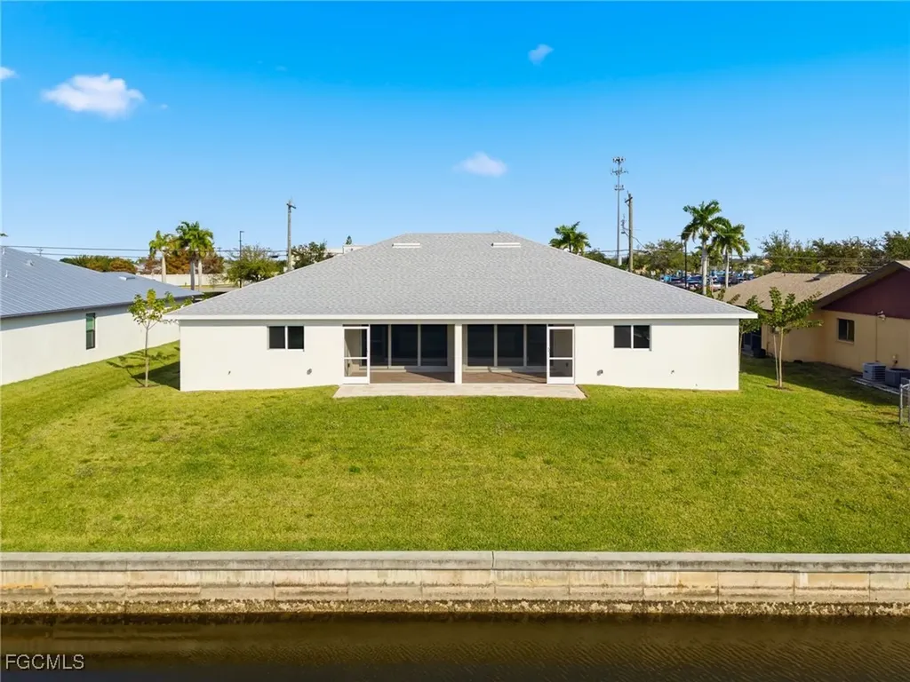 812-814 Mohawk Parkway Cape Coral FL 33914