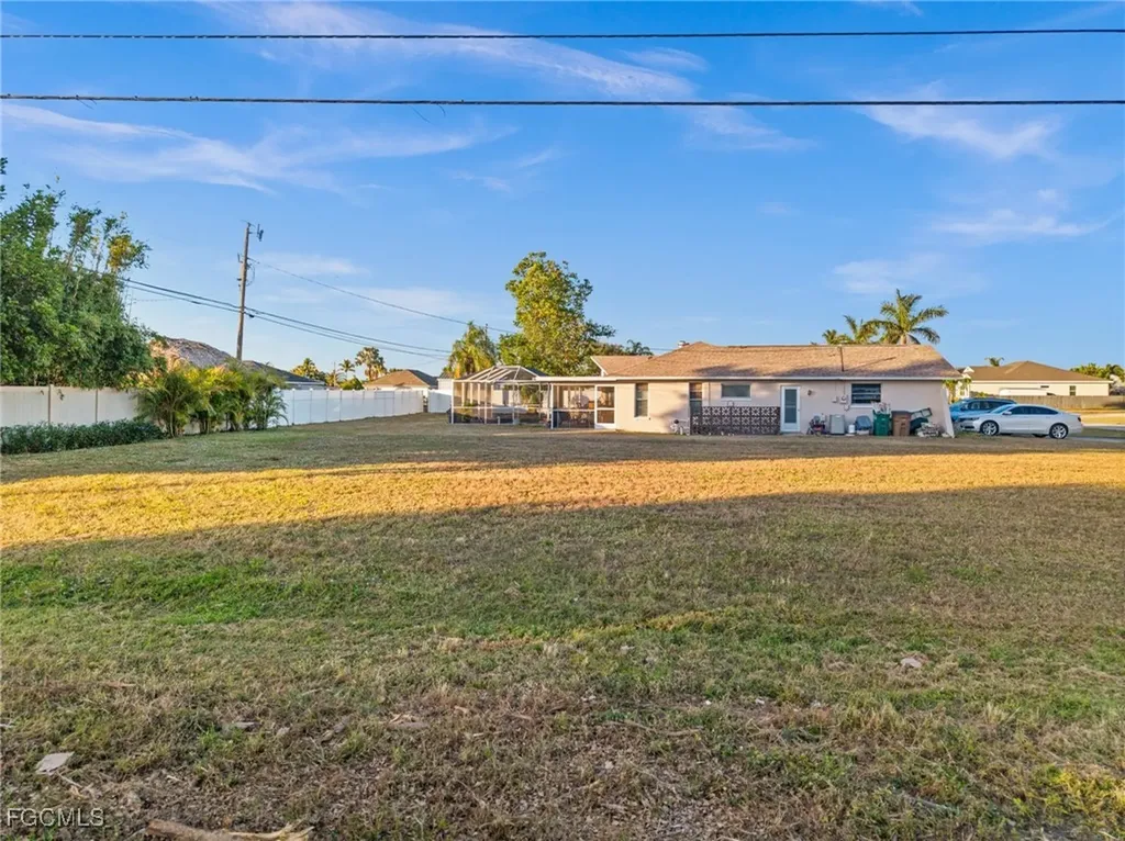 1236 SE 21st Place Cape Coral FL 33990