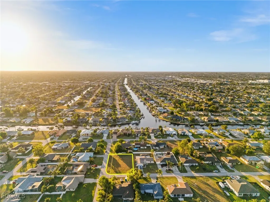 1236 SE 21st Place Cape Coral FL 33990