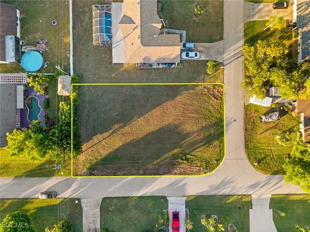 1236 SE 21st Place Cape Coral FL 33990