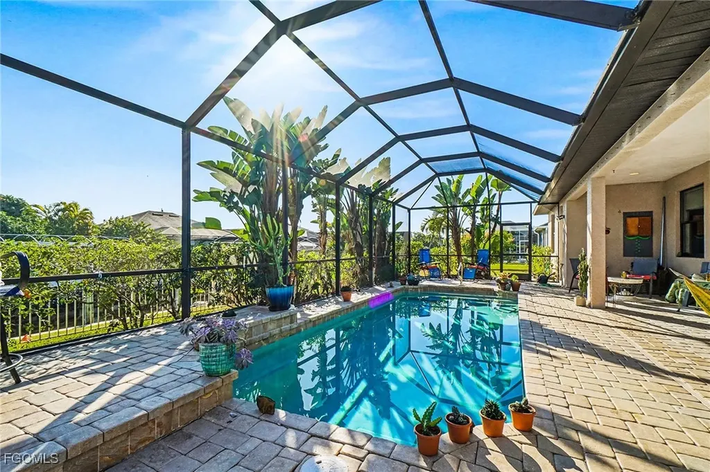 2127 SE 17th Place Cape Coral FL 33990