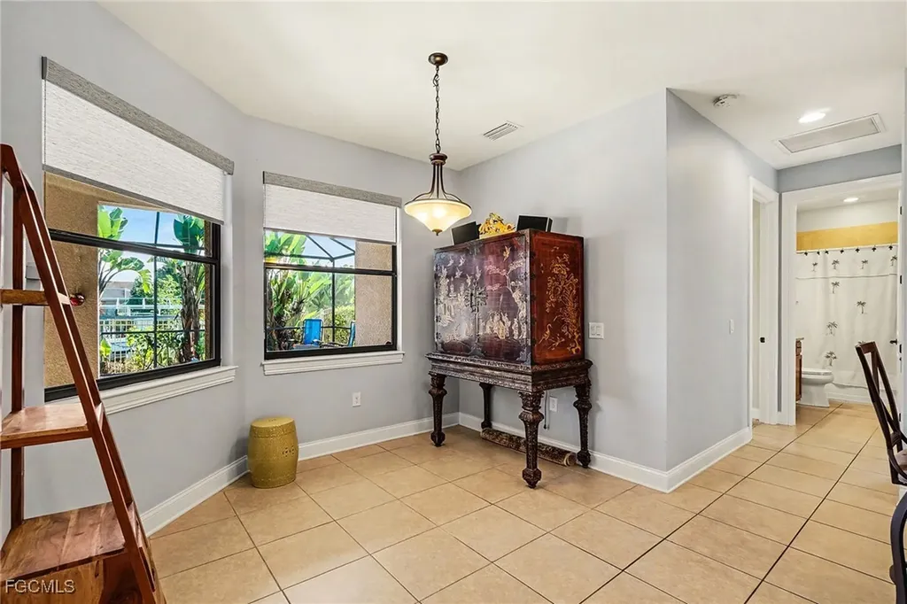 2127 SE 17th Place Cape Coral FL 33990