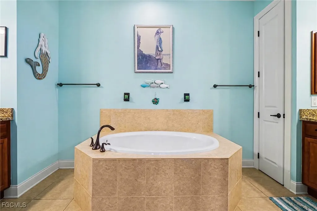 2127 SE 17th Place Cape Coral FL 33990