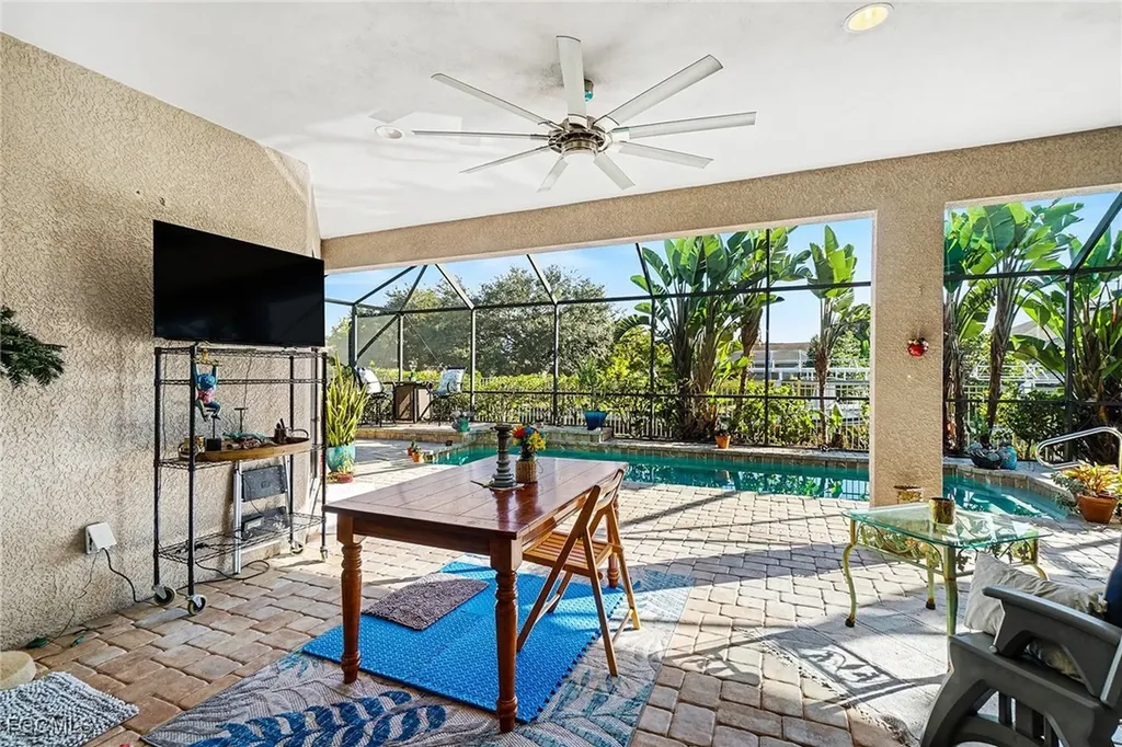 2127 SE 17th Place Cape Coral FL 33990