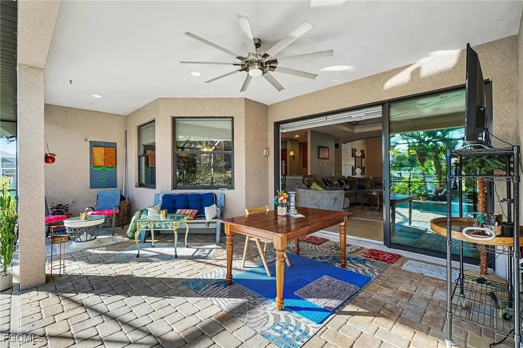 2127 SE 17th Place Cape Coral FL 33990