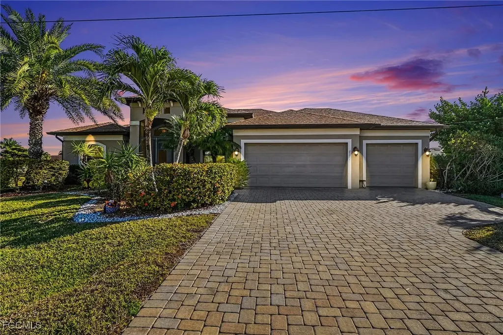 2127 SE 17th Place Cape Coral FL 33990