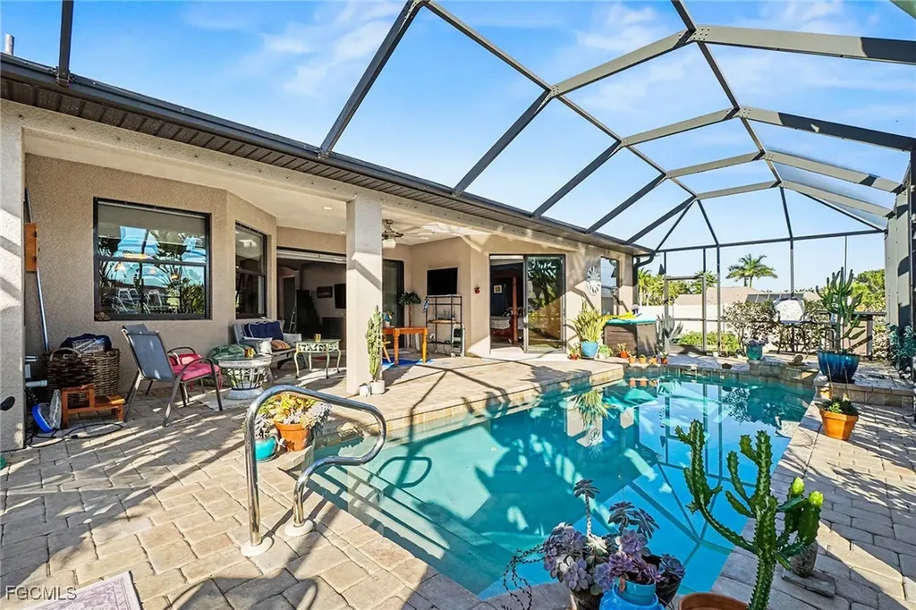 2127 SE 17th Place Cape Coral FL 33990