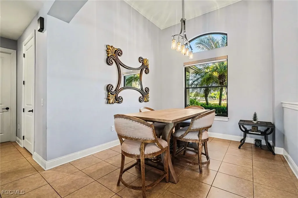 2127 SE 17th Place Cape Coral FL 33990