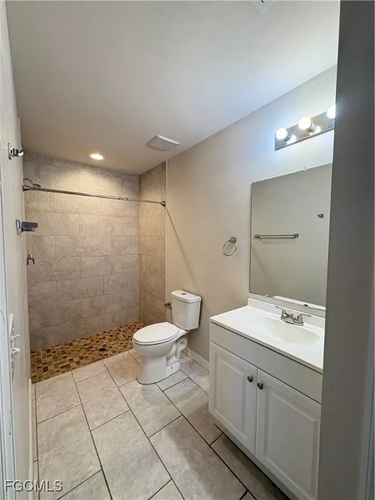 3803 Chiquita Boulevard S Cape Coral FL 33914