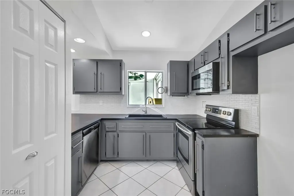 18383 Useppa Road Fort Myers FL 33967