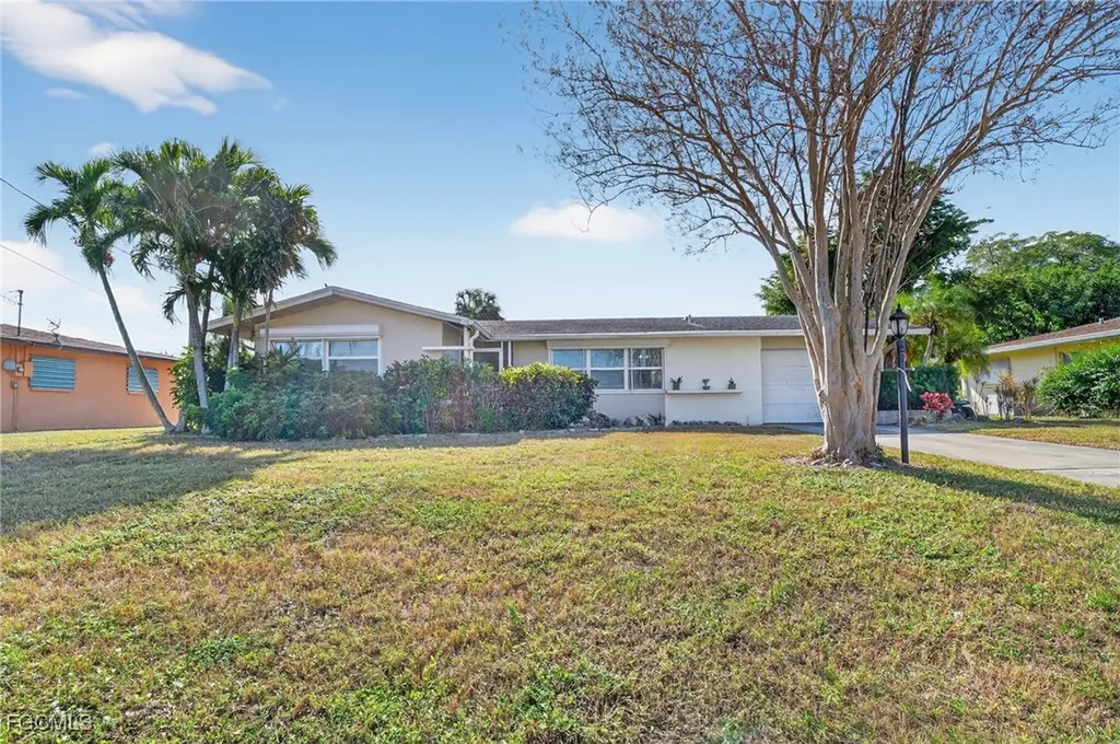 1718 SE 29th Lane Cape Coral FL 33904