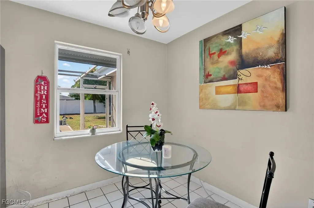 1718 SE 29th Lane Cape Coral FL 33904