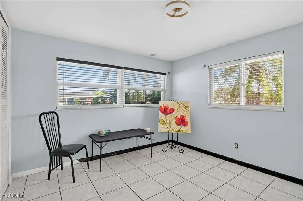 1718 SE 29th Lane Cape Coral FL 33904