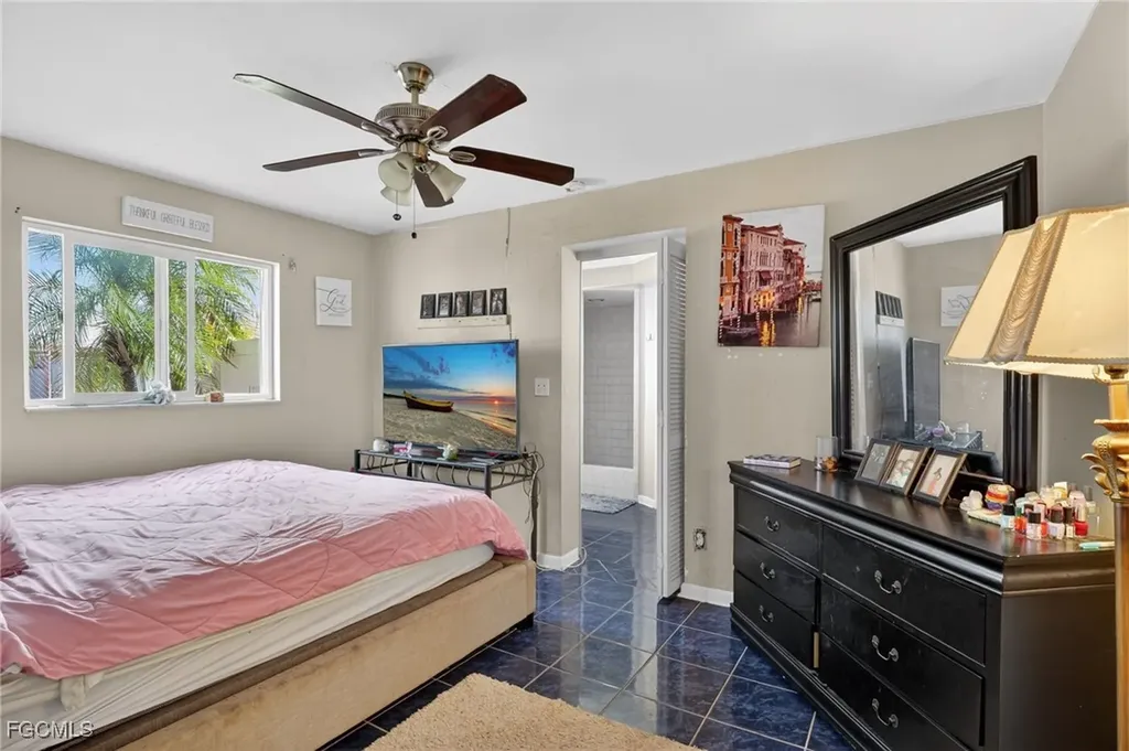 1718 SE 29th Lane Cape Coral FL 33904
