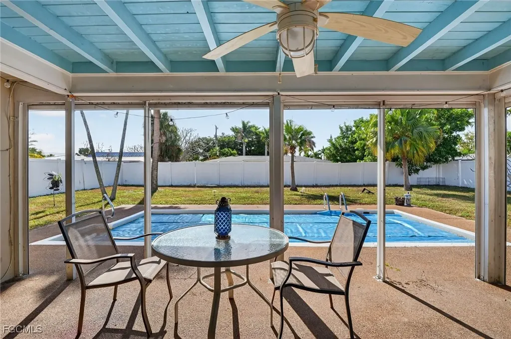 1718 SE 29th Lane Cape Coral FL 33904