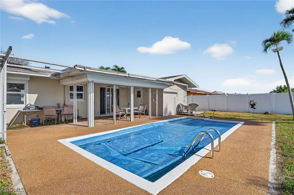 1718 SE 29th Lane Cape Coral FL 33904
