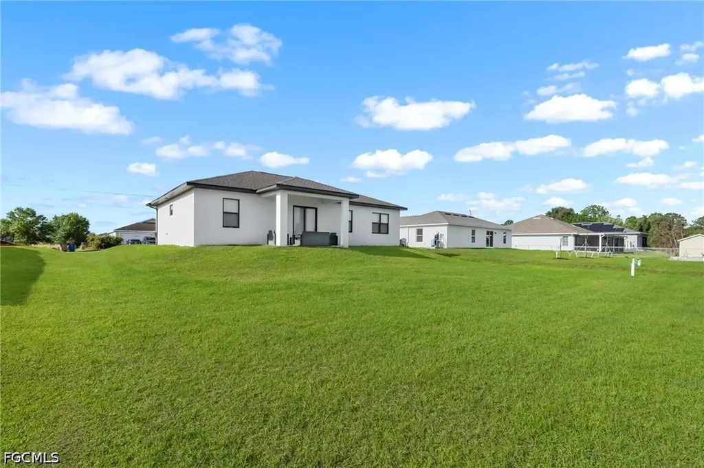 2608 25th Street W Lehigh Acres FL 33971