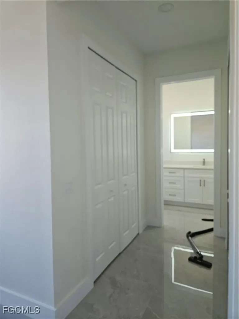 2813 NE 6th Avenue Cape Coral FL 33909