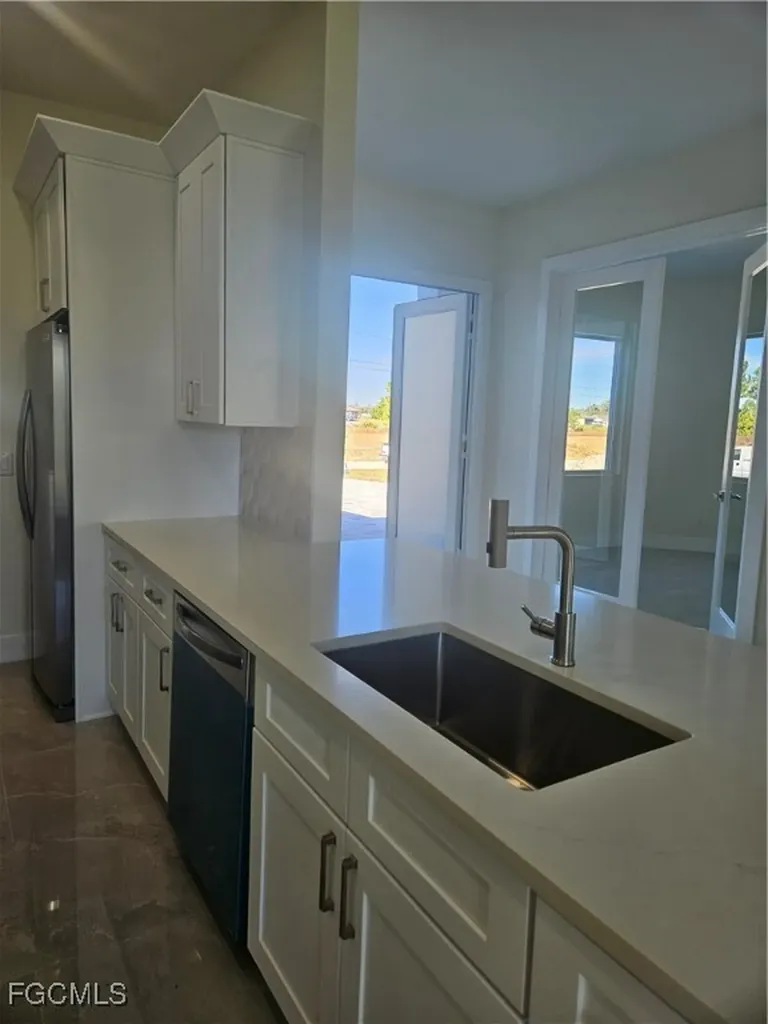 2813 NE 6th Avenue Cape Coral FL 33909