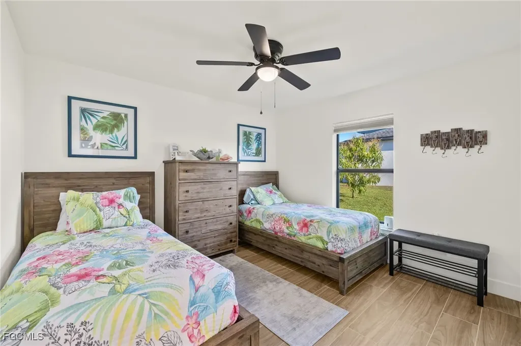 25 NW 14th Avenue Cape Coral FL 33993