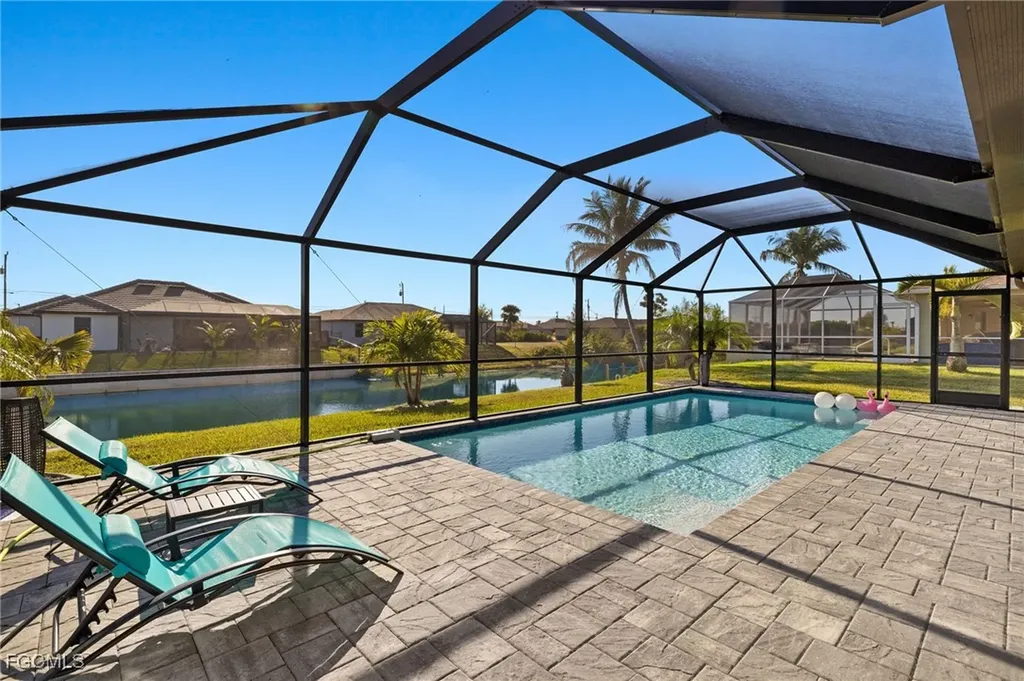 25 NW 14th Avenue Cape Coral FL 33993