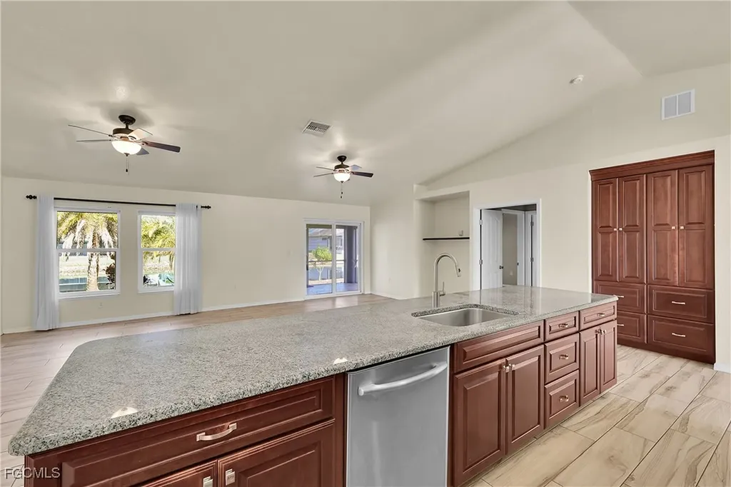 2707 NW 6th Street Cape Coral FL 33993