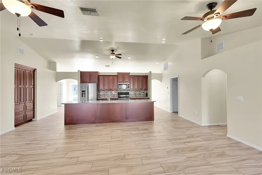 2707 NW 6th Street Cape Coral FL 33993