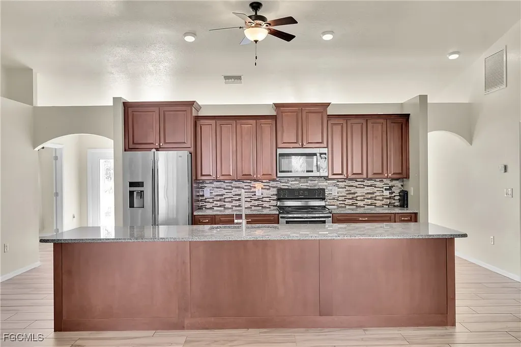 2707 NW 6th Street Cape Coral FL 33993