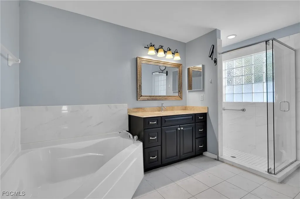 2707 NW 6th Street Cape Coral FL 33993