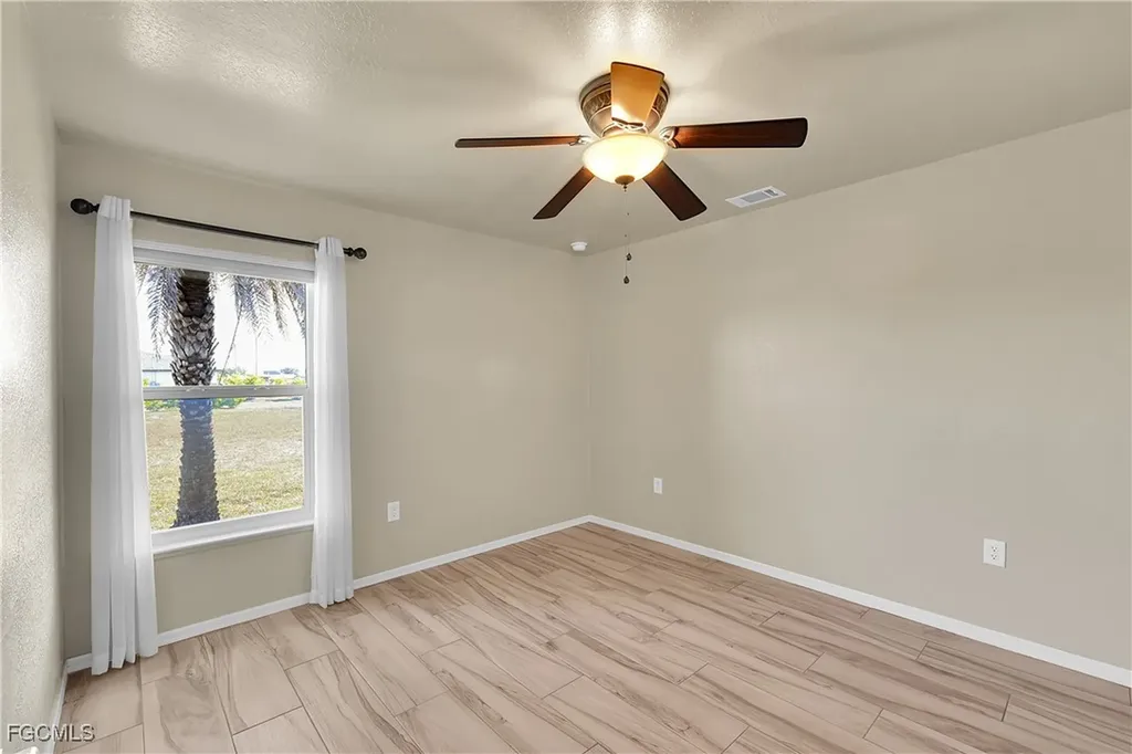 2707 NW 6th Street Cape Coral FL 33993