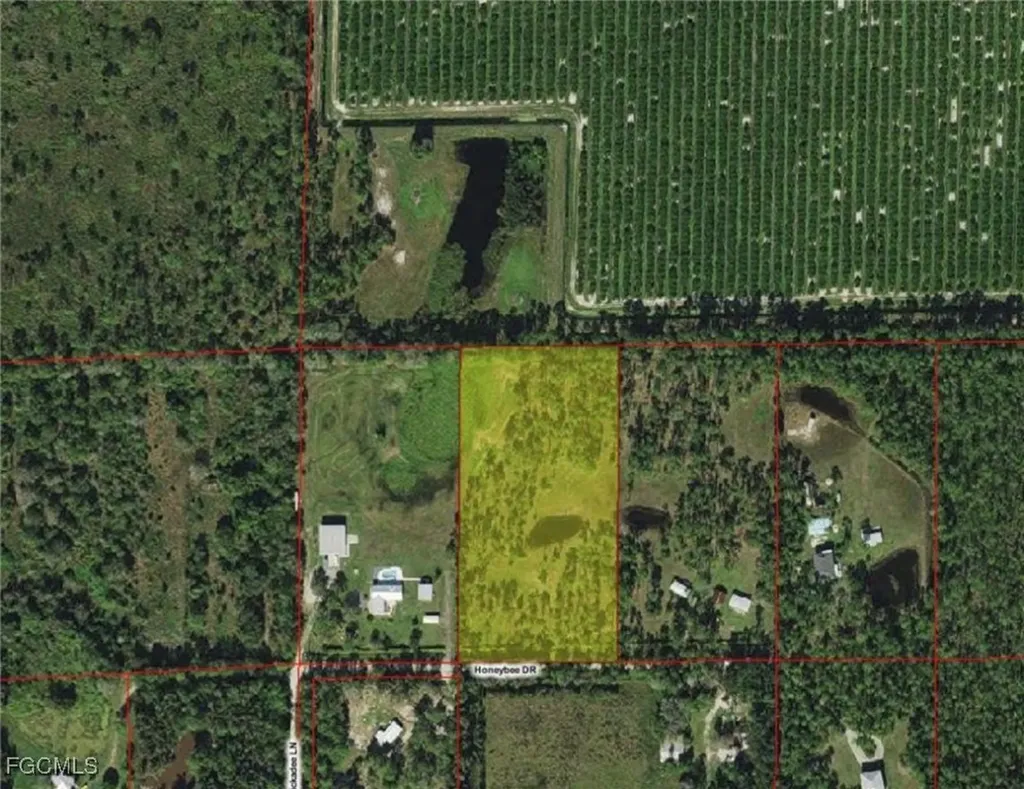 Xxx Honeybee Drive Naples FL 34120