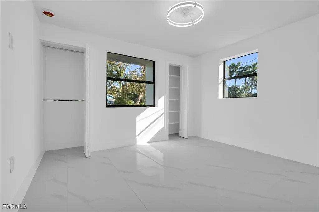 356 New York Drive Fort Myers FL 33905