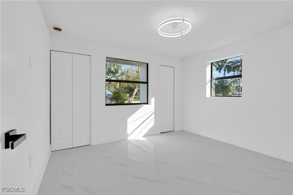356 New York Drive Fort Myers FL 33905