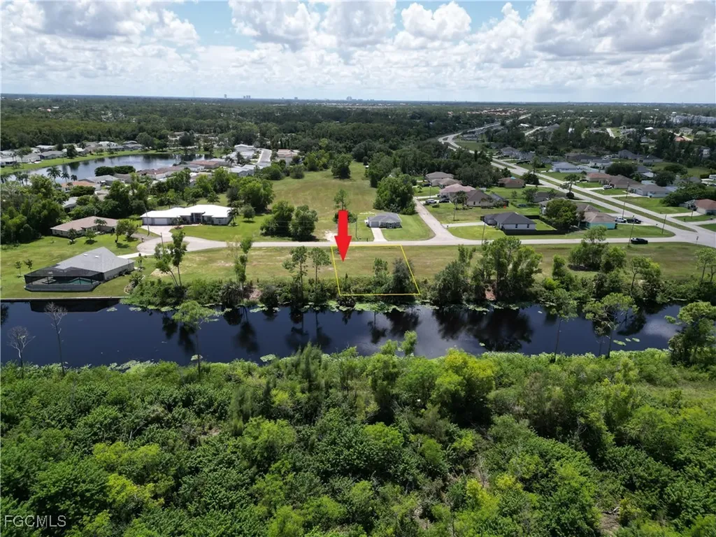2355 NE 43rd Lane Cape Coral FL 33909