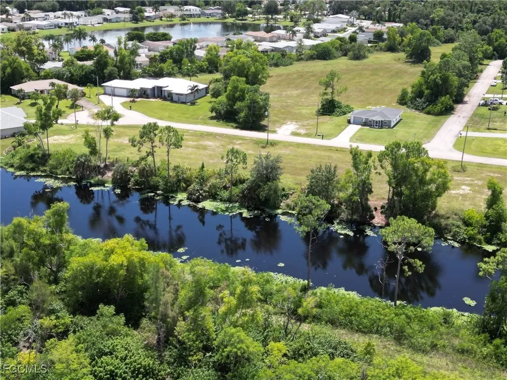 2355 NE 43rd Lane Cape Coral FL 33909