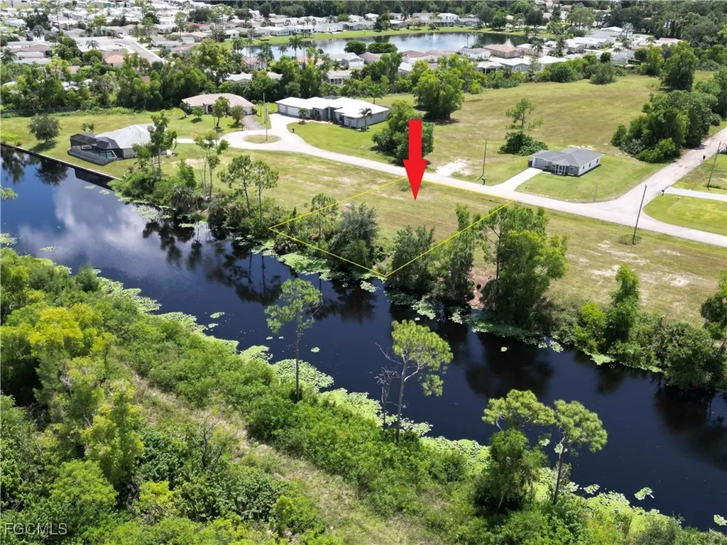 2355 NE 43rd Lane Cape Coral FL 33909