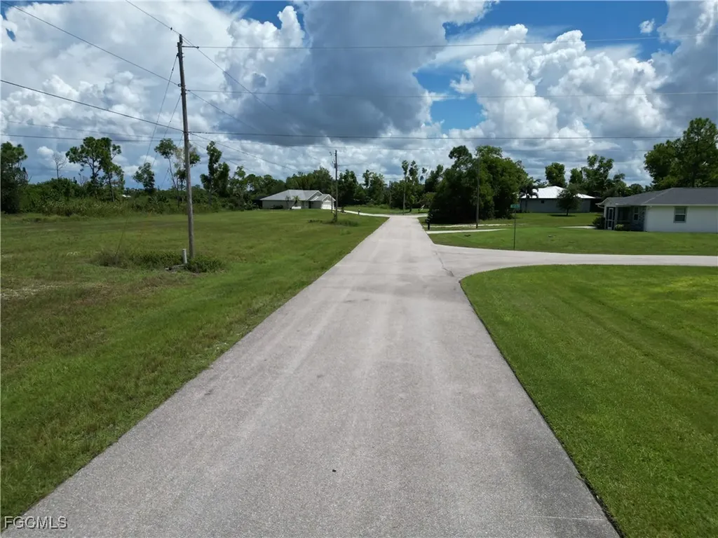 2355 NE 43rd Lane Cape Coral FL 33909