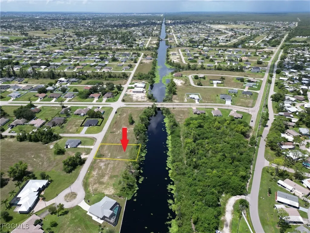 2355 NE 43rd Lane Cape Coral FL 33909