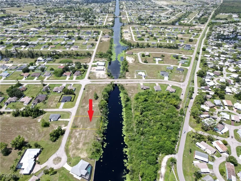 2355 NE 43rd Lane Cape Coral FL 33909